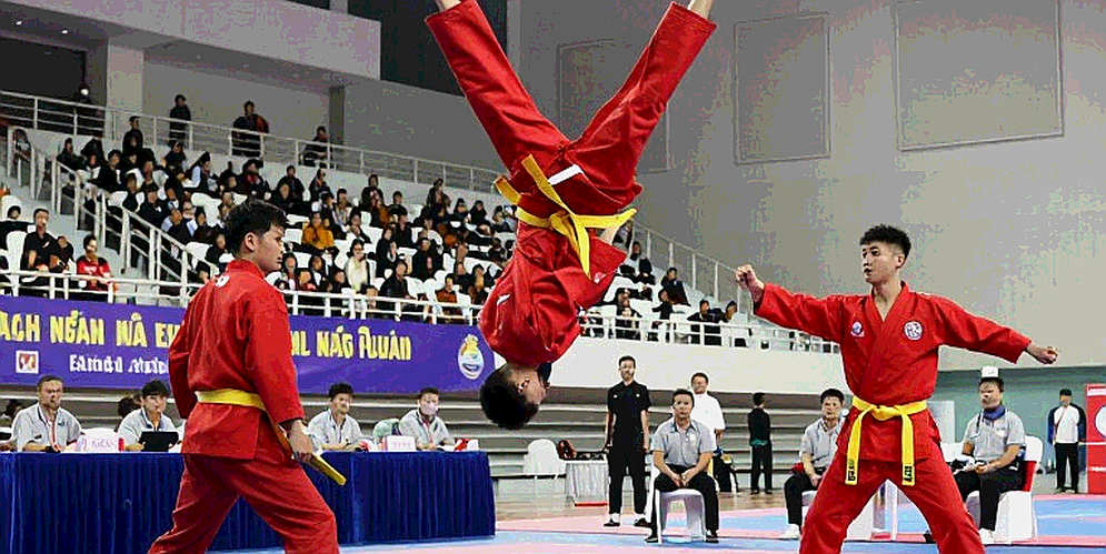 Vì Sao Bóng Đá Hàn Quốc Vẫn Thua Trước Khi Vào Sân: Bài Học Từ Một Thất Bại Không Có Trên Bảng Điện Tử