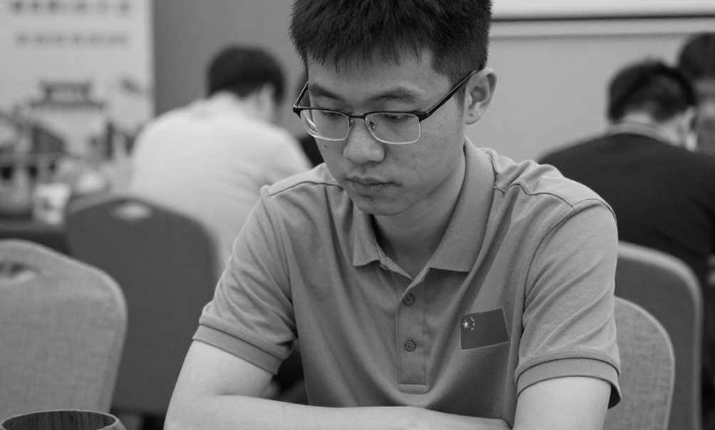 Học chiến lược từ Bent Larsen: Khi huyền thoại trở thành sản phẩm