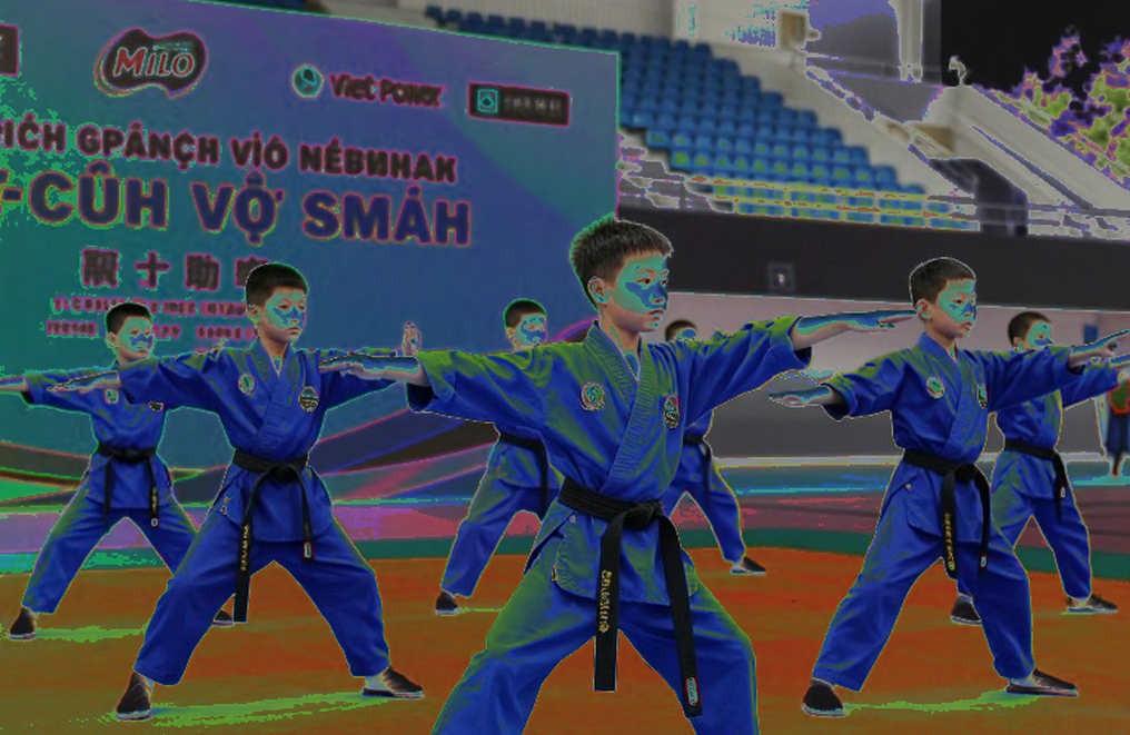 Tám chiều đọc làng võ thuật: bản hợp đồng kể chuyện trước khi tiếng chuông vang Tám chiều đọc làng võ thuật: bản hợp đồng kể chuyện trước khi tiếng chuông vang