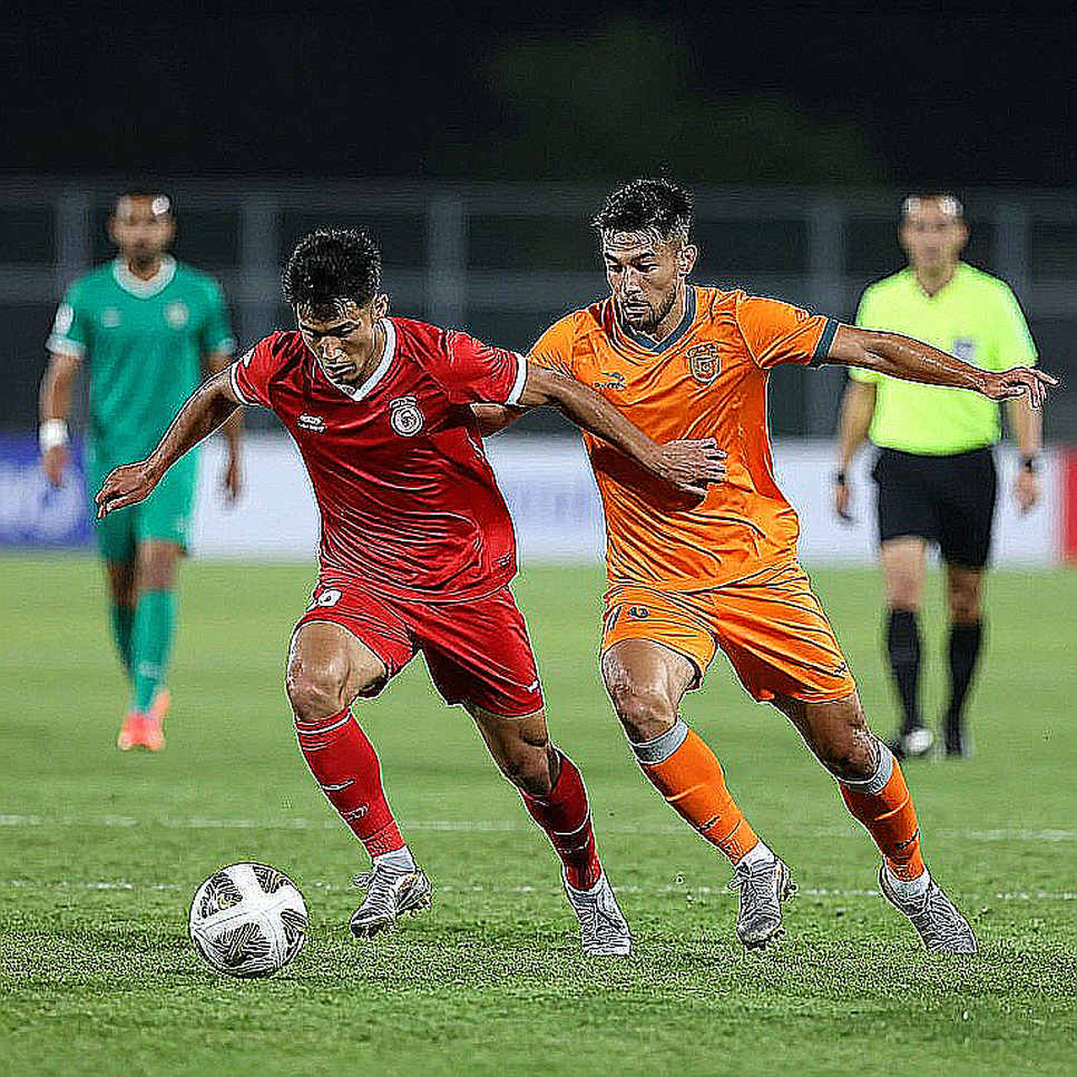 Bên trong chợ chuyển nhượng V.League: Tiền, chữ tín và cuộc đua nhập tịch Bên trong chợ chuyển nhượng V.League: Tiền, chữ tín và cuộc đua nhập tịch
