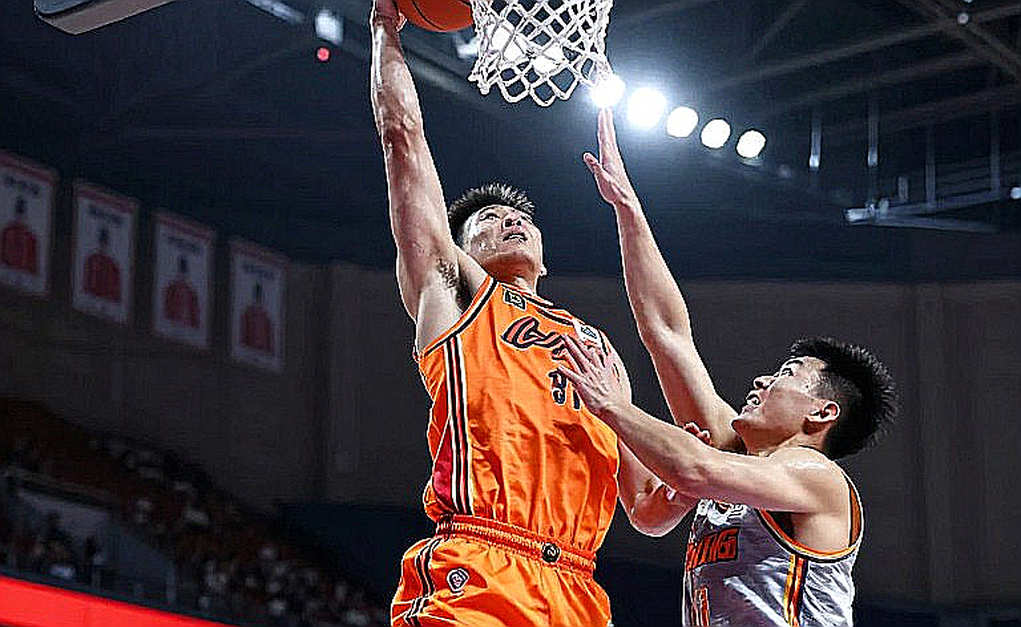 Cedi Osman Bùng Nổ Với 31 Điểm Và 6 Ba Điểm Ở Trận Đầu Tay Với PAOK: Một Màn Trình Diễn Ấn Tượng Rõ Rệt Sau Khi Chuyển Nhượng