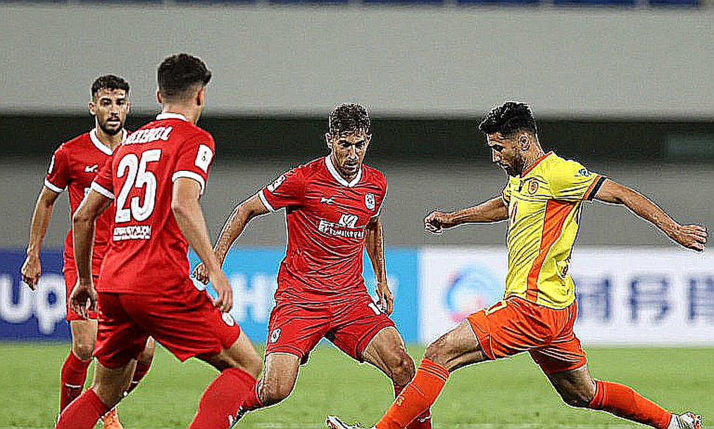 U15 Việt Nam tới Azerbaijan: luật 8v8 và vùng offside cuối sân viết lại bài toán chiến thuật