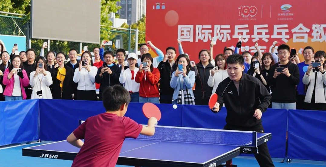 Braintree Table Tennis League: Black Notley B, Sudbury Strollers và lớp tài năng nhí định hình cuộc đua hạng hai, hạng ba
