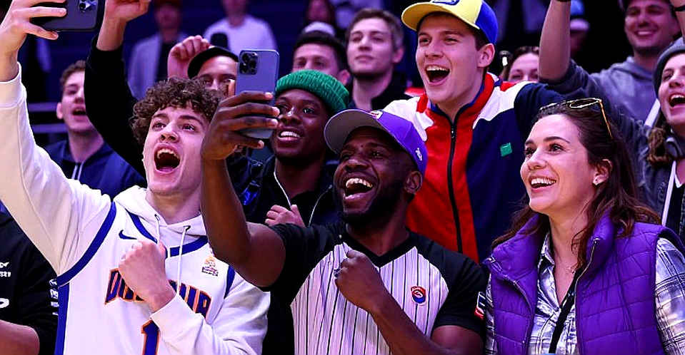 Cibona ném 60% ba điểm, Pozzecco nhận hết lỗi: Bên trong một buổi họp báo tan vỡ