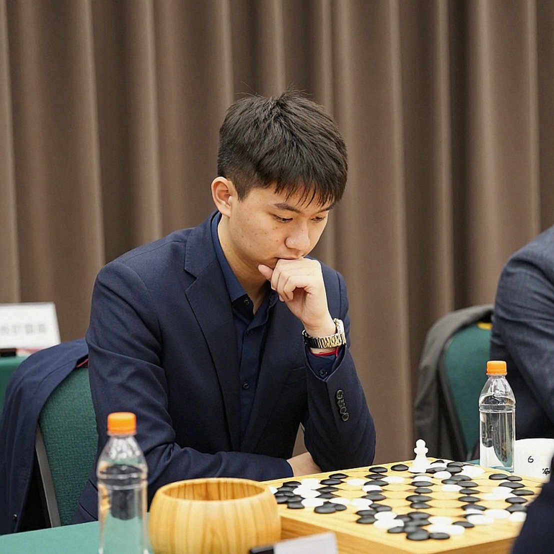 Carlsen khen hiếm hoi tài năng trẻ Sindarov: Ván hòa nói nhiều hơn kết quả ở Global Chess League 2026 Carlsen khen hiếm hoi tài năng trẻ Sindarov: Ván hòa nói nhiều hơn kết quả ở Global Chess League 2026