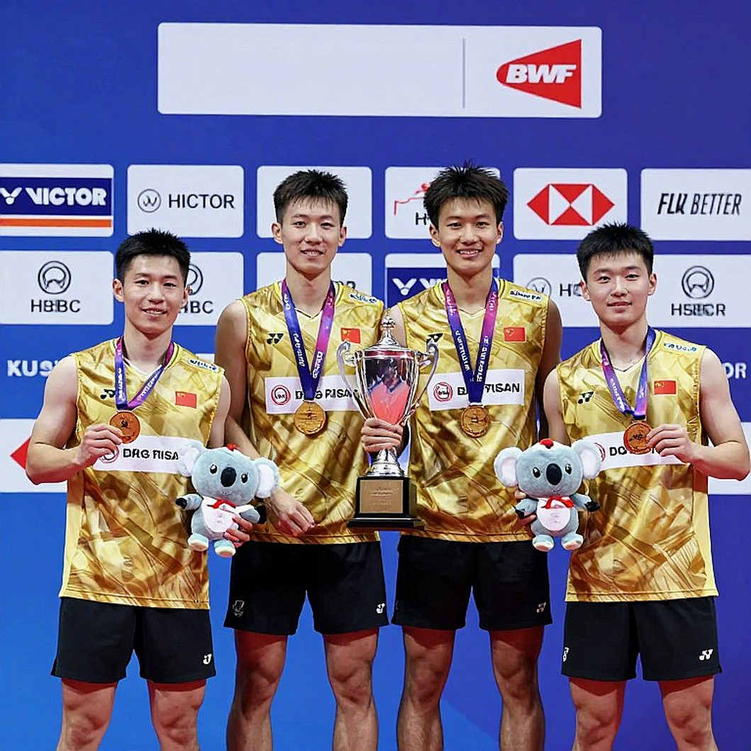 Astralis, HooXi và cú benching sau chiếc cúp: Khi hợp đồng viết kịch bản thay cho đấu trường
