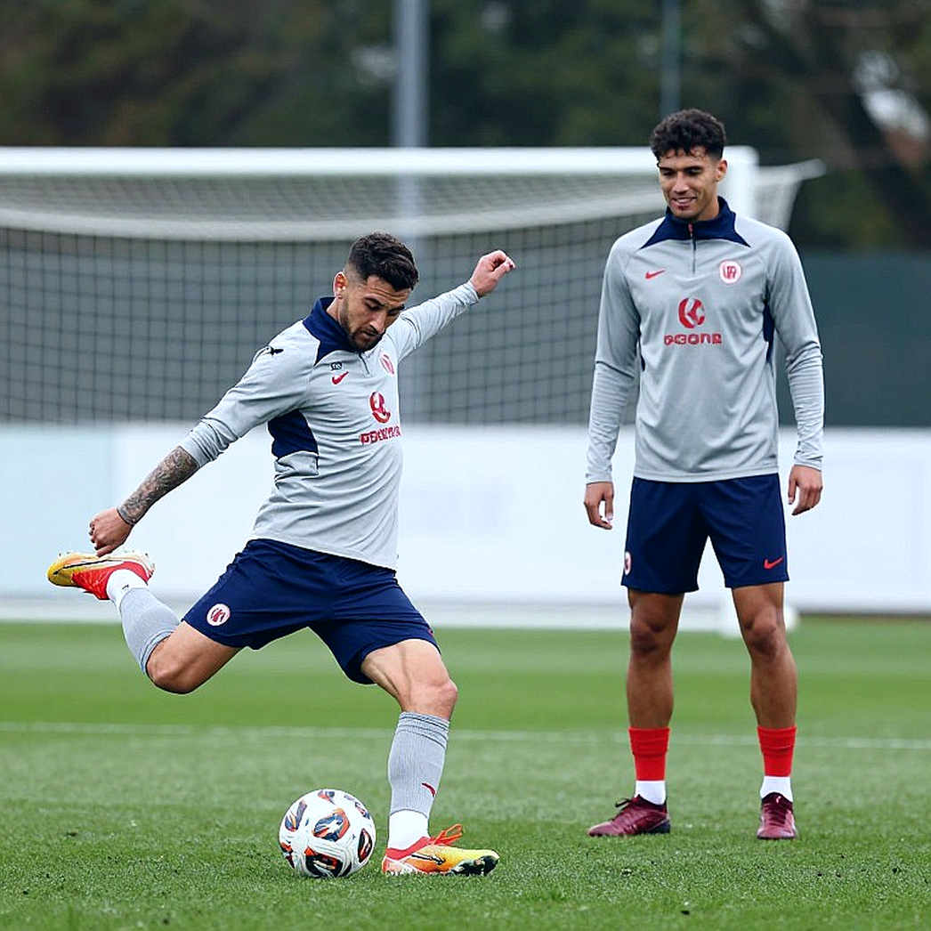 Dugarry cảnh báo Mbappé: lời cảnh báo không thể phản bác và khoảng trống nguồn tin