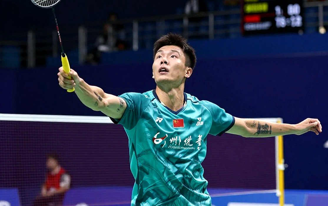 The Injury in Paris Did Not Begin in Paris: Badminton and the Load Invoice The Injury in Paris Did Not Begin in Paris: Badminton and the Load Invoice
