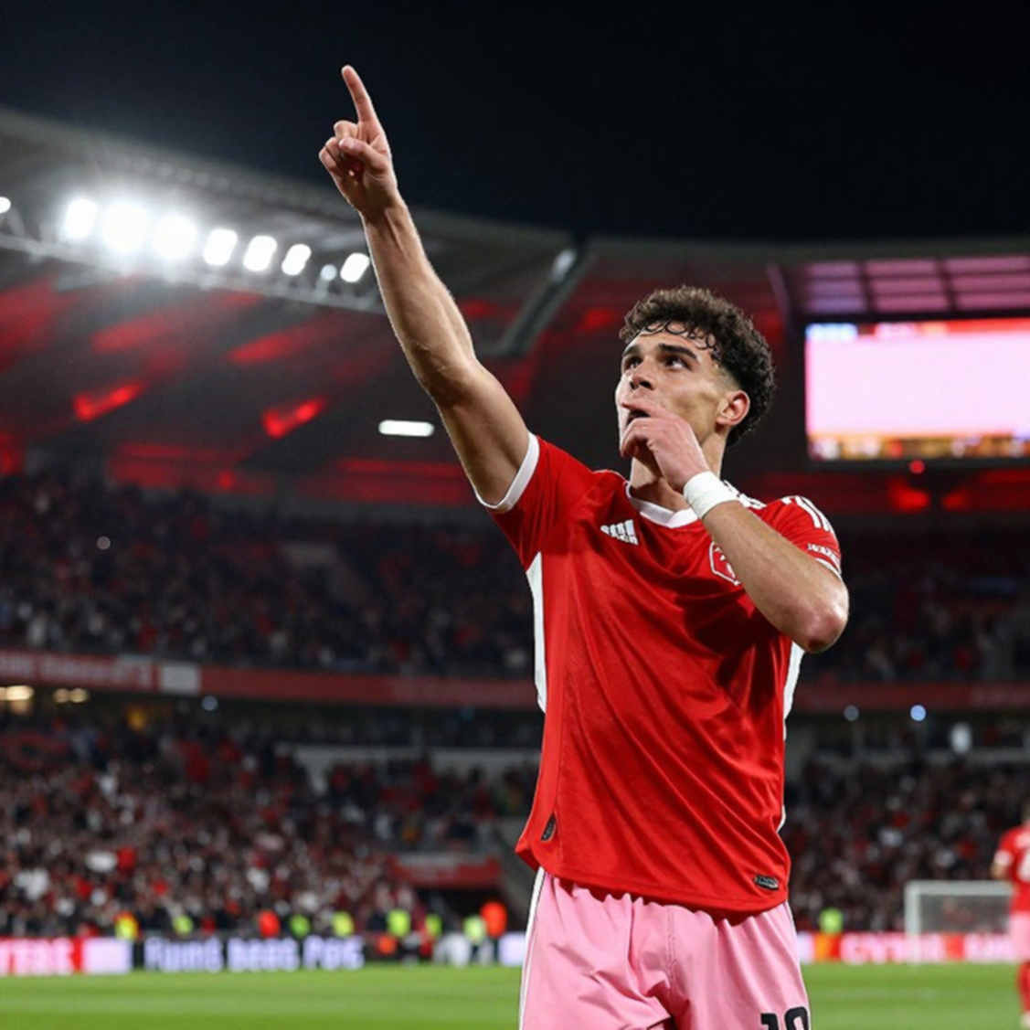 Vietnam 0-2 Japan at Half-Time: A Match Being Settled by Goal Difference, Not Hope Vietnam 0-2 Japan at Half-Time: A Match Being Settled by Goal Difference, Not Hope