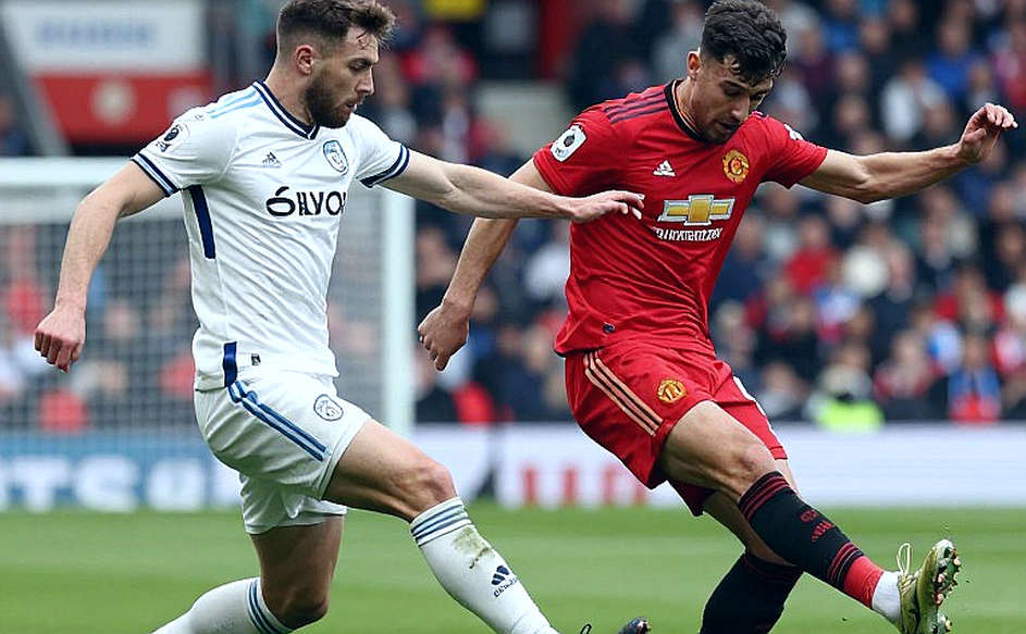 VAR tại V.League và giới hạn của công nghệ trong việc xóa bỏ sai số trọng tài